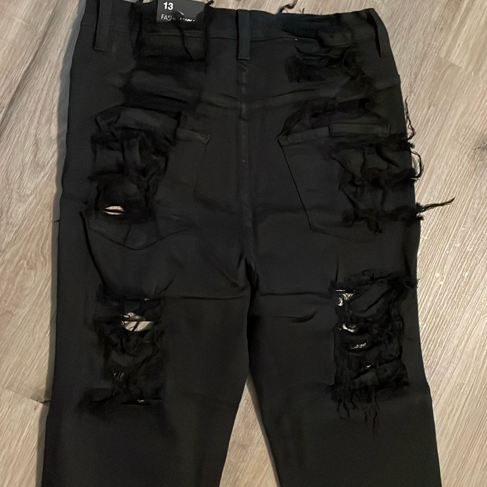 Fashion, nova black skinny destroyed leg, jeans, very sexy and elegant